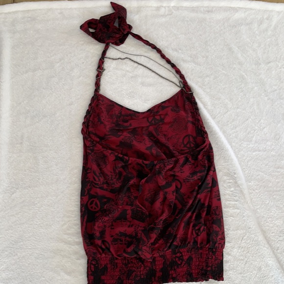 Guess halter top - Picture 2 of 2